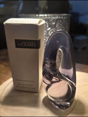 Donna Karan Woman Eau de Parfum - Light Purple Glass Bottle